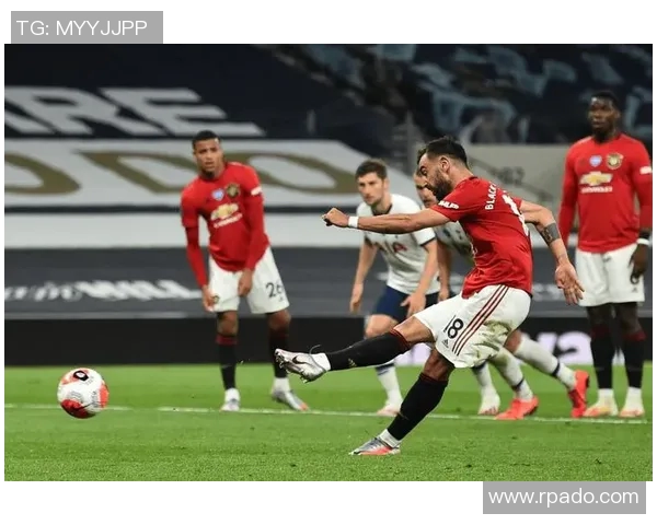 伯恩利与曼联精彩对决录像集锦回顾及精彩瞬间分析