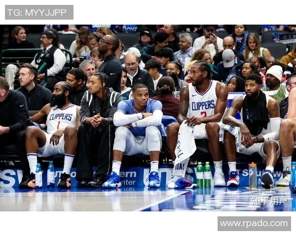 勇士与快船精彩对决回放NBA录播重温比赛亮点与精彩瞬间