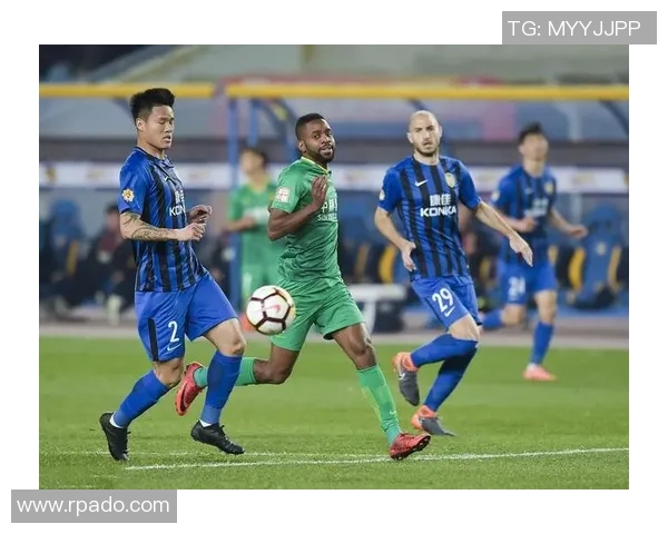 哈维西蒙斯的崛起与未来展望：年轻天才如何重塑足球世界