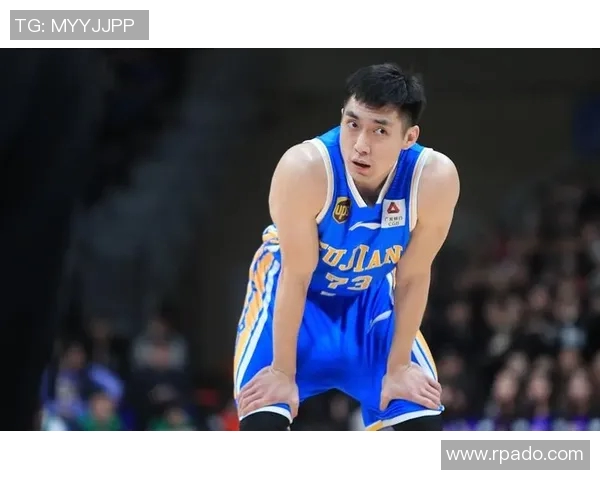 赵泰隆的篮球之路:从青涩少年到职业明星的成长历程与心路历程 赵泰隆的篮球之路:从青涩少年到职业明星的成长历程与心路历程