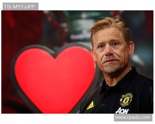 谢什科的传奇人生与足球生涯探秘:从草根到顶尖球星的奋斗历程 谢什科的传奇人生与足球生涯探秘:从草根到顶尖球星的奋斗历程