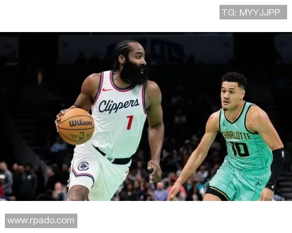 活塞对决黄蜂NBA图文直播精彩瞬间全记录