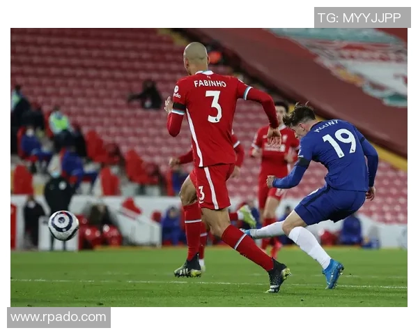 艾马迪与库克斯的精彩对决揭示了足球战术的魅力与团队合作的重要性 艾马迪与库克斯的精彩对决揭示了足球战术的魅力与团队合作的重要性