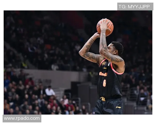 马尚布鲁克斯:从篮球场到生活舞台的多重角色与精彩人生 马尚布鲁克斯:从篮球场到生活舞台的多重角色与精彩人生