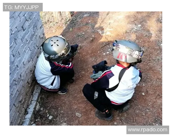 成都攀岩队的包夹战术解析与攀岩热点现状探讨MBA