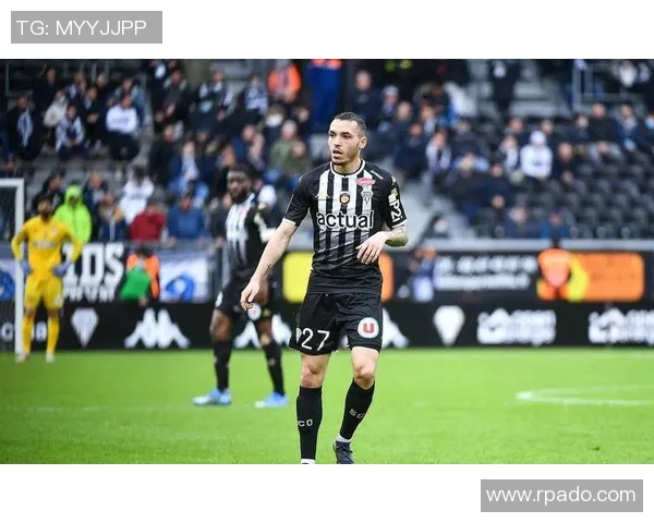 昂热与尼斯激战正酣比赛直播全程回顾精彩瞬间与精彩进球分析 昂热与尼斯激战正酣比赛直播全程回顾精彩瞬间与精彩进球分析