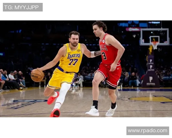 湖人对阵公牛精彩直播全程回顾与赛后分析尽在这里 湖人对阵公牛精彩直播全程回顾与赛后分析尽在这里