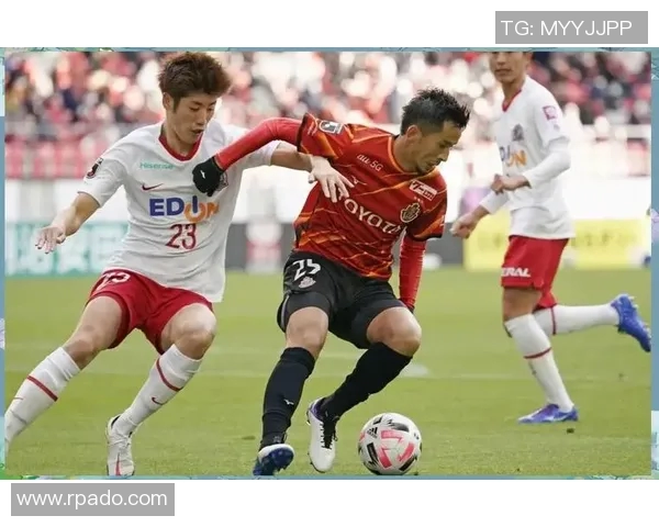 维拉与伊首斯激战正酣谁能在这场对决中笑到最后